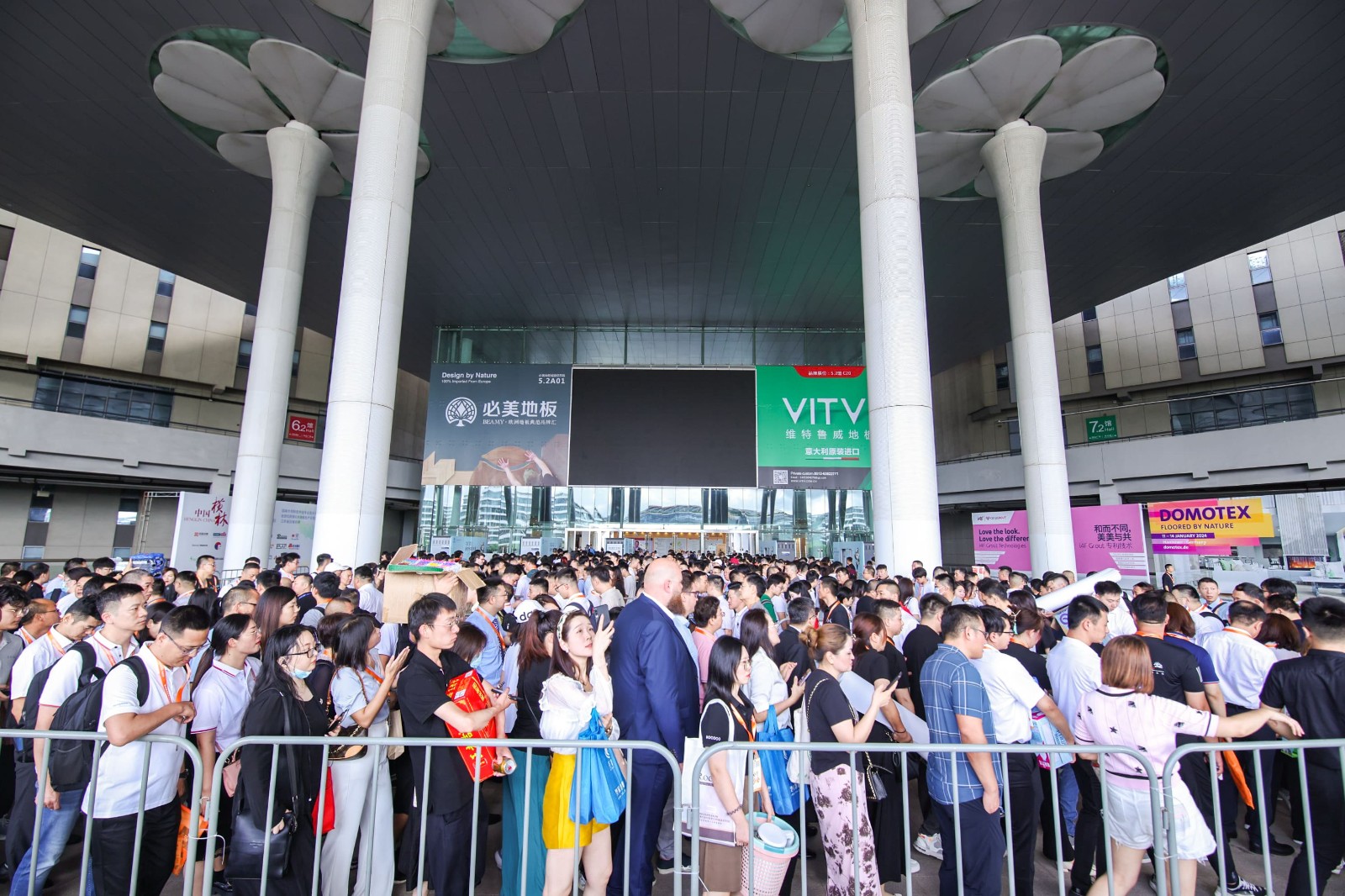 DOMOTEX asia/CHINAFLOOR 2024 prepares to welcome a growing number of international buyers for its 26th edition